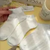 Meias finas brancas estilo ballet para primavera e verão, meias de renda para mulheres, meias de algodão respiráveis que absorvem o suor, meias invisíveis de cano baixo para mulheres
