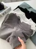 Toque Suave e Aconchegante ~ Camiseta Básica de Gola Redonda com Bordado Simples de Elefante para Mulheres, Top Versátil Soltinho e Emagrecedor para Outono e Inverno