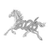 Broche de Caballo Incrustado con Diamantes de Material Ecológico Pin del Zodiaco Año del Caballo 2026 Broche de Ropa Versátil Anti-Exposición de Lujo Ligero