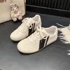 Tênis de treino alemães de couro da moda para mulheres, 2026 novo vintage nicho versátil casual esportivo com cadarço colorblock tênis de estudante