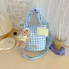 Bolso de Muñeca de Mano con Cuadros Frescos Bolso Cruzado Casual para Chicas Japonesas Bolso Pequeño Versátil y Lindo para Salidas Diarias