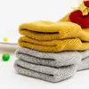 Calcetines de Navidad para Niños Invierno Espesos Calcetines de Toalla con Vuelta Calcetines para Bebés y Niños Pequeños Calcetines de Regalo Muñeco de Felpa