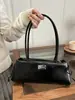 Bolso de Mano de Moda Tendencia Primavera 2026 Bolso Tipo Bolera Bolso de Hombro Sencillo Estilo Coreano Bolso de Nicho Bajo el Brazo para Mujer