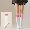 Calcetines de Navidad Transfronterizos de Tres Rayas a Media Pantorrilla para Mujer, Hasta la Rodilla, Calcetines Rayados, Calcetines Europeos y Americanos para Danza de Performance, Calcetines Jk para Pantorrilla