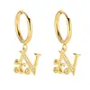 Brincos de Aço Inoxidável Banhados a Ouro 18K com 26 Letras, Brincos Luxuosos em Zircônia em Forma de Onda, Brincos Elegantes