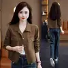 Camisa casual de trabajo vintage de otoño hecha a medida con cordón en la cintura para ceñir, para figuras petite, estiliza y es elegante