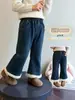Mono de Jean de Campana con Felpa para Niñas 2026 Nuevo Estilo Pantalones Largos Elegantes para Bebés Pantalones de Otoño/Invierno para Niñas