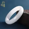 Pulsera de Jade Blanco de Xinjiang Natural al por Mayor de Fabricantes de Jade Transmisión en Vivo Pulsera de Jade de Seda Dorada de Grado A de Alta Calidad