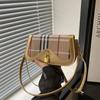 Costura francesa nicho axilas bolsa popular xadrez simples retro all-match portátil ombro crossbody pequeno quadrado bolsa