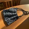 Máscara de Vento Quente com Estampa de Leopardo Nova para Outono e Inverno, Camada Dupla Elástica Respirável, Máscara Protetora à Prova de Poeira para Adultos, Máscara Facial