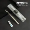 Cepillo de dientes desechable Pasta de dientes específica para hotel Mascarilla suave dos en uno Juego de lavado Fabricante personalizado de hoteles B&B Al por mayor