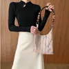 Novo Estilo Chinês 2024 Suéter Feminino Outono Novo Vermelho Slim-Fit Elegante Manga Longa Botão de Pressão Malha Base