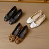 Zapatos de Mujer para Primavera 2026 Estilo Nuevo~Aumentan la Altura 3 Pulgadas~Elegantes Cuadrados Pequeños Puntera Tacón de Cuña Bajo Lazo Estampado de Lunares Leopardo