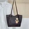 Bolsa de palha tecida retrô transfronteiriça, nova coleção de outono, elegante e de alta qualidade, grande capacidade, adequada para o dia a dia, bolsa de ombro, bolsa de mão e pode ser carregada sob o braço