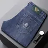 Jeans Rectos Ajustados Elásticos Suaves Bordados Tridimensionales de Lavado Industrial Pesado Europeo para Hombre de Cuatro Estaciones