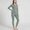 Jaqueta de Yoga Justa com Cintura Marcada e Estampa Espinha de Peixe Conjunto de Calça Legging de Yoga de Cintura Alta Levanta Bumbum Peach Buttocks Emagrecedor