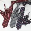 Uniforme con Corbata para Hombres y Cuello Floral para Mujeres, Camisa de Estilo Japonés con Cuello Rayado para Chicas de Colegio JK, Atado a Mano, No Necesita Atarse DK