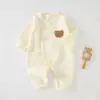 Ropa para niños mono de algodón puro para bebé lindo ropa de monje para recién nacido primavera y otoño pijama sin costuras para bebé Clase A