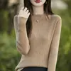 Estilo Novo de Primavera 100% Algodão Puro Suéter com Costura Canelada Slim-Fit que Marca a Cintura Emagrecedor com Gola Meia-Alta, Camada Base Simples de Tricô Liso para Mulheres