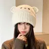 Bonito gorro de punto con orejas de gatito para mujer, cálido y protector para las orejas para otoño e invierno, versátil y estiliza el rostro, un gorro de moda