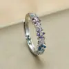Anel Flor de Trevo de Quatro Folhas com Zircônia Cor Dopamina Cross Monet Garden Feminino Nicho Alto Padrão Doce