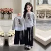 Conjunto de Dos Piezas de Sudadera Casual de Manga Larga de Moda y Pantalones de Pierna Ancha a Cuadros 2026 para Primavera y Otoño