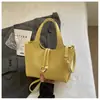 Elegante Bolso de Mano para Viajes Diarios para Mujer, Nueva Moda Veraniega Tendencia 2026 Bolso de Hombro Exquisito, Bolso Cruzado Tipo Cubo
