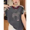 Camiseta Manga Curta Color Block no Ombro Direito 100% Algodão para Mulheres, Estilo Coreano, Fashion, Versátil, Rejuvenescedora, Top Cinza Escuro, Novo Estilo Verão 2026