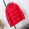 Chamarra acolchada con cuello alto transfronteriza para mujer, estilo corto, moda de invierno 2026, color liso, engrosada, cálida, plumón de pato blanco, chamarra puffer simple