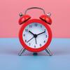 Lindo reloj despertador pequeño de metal para estudiantes de 1.5 pulgadas, creativo para niños, de cabecera, mini, fabricantes, venta al por mayor
