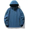 Ropa de asalto tres en uno para exteriores para hombres y mujeres abrigo overall grueso resistente al frío con forro polar desmontable venta al por mayor logo imprimible