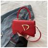 2025 Nova Bolsa Feminina de Primavera Estilo Ocidental Popular Coreana Bolsa de Ombro Fashionável Cor Sólida Portátil Transversal Pequena Quadrada Bolsa Feminina