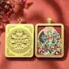Frenesí Total por Colgante Amuleto Tara Verde Pintado en Oro Estilo Xizang Juego de Regalo con Cadena de Acero de Titanio