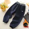 Calça de Moletom Infantil Calça Longa Casual Infantil 2026 Novidades Outono/Inverno Crianças de Meia-idade e Mais Velhas Meninos Calça de Moletom Bordada
