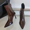 Botines Elegantes de Moda Retro con Punta Fina y Tacón de Aguja Botines Ajustados Nuevos Otoño e Invierno 2025 Botas de Moda de Tacón Alto Estilo Francés