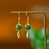 Aretes de botón de conejo de jade Hetian con incrustaciones de cobre Orejeras de moda de brocado de conejo frontal de jade Jade suministro en vivo