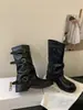 Botas marrones de caña media con suela gruesa para mujer, nuevo estilo otoño/invierno 2025, perfectas con vestidos, efecto adelgazante, botas de montar negras