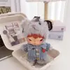 Solo ropa de muñeca: Colgante de muñeca de peluche de vinilo de la serie Hirono Road Log, conjunto de ropa para muñeca Hirono, abrigo, sombrero