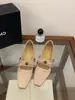 Sapatos Mary Jane femininos estilo francês com laço, que aumentam a altura e bico quadrado, modelo novo 2026, sapatos gentis para o dia a dia e noite
