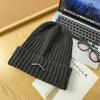 Gorro de punto para mujer de invierno japonés suelto cálido protección para las orejas lana gorro para el frío cabeza grande cara pequeña gorro de montón para hombre