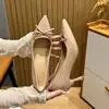 Sapatos de Salto Alto em Couro Patentado para Mulheres com Laço, Versáteis e Estilosos, Scarpins Pretos Sexy de Bico Fino e Decote Baixo, Novo Modelo Início da Primavera 2026