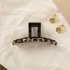 Grampo de Cabelo Estilo Francês Old Money Retro Estampa de Leopardo, Presilha de Luxo Leve para Coque na Parte de Trás da Cabeça, Acessório de Cabelo Moderno para Mulheres