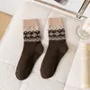 Calcetines de lana Fair Isle retro para mujer, engrosados para abrigar en otoño e invierno, de longitud media hasta la pantorrilla, forrados de felpa, calcetines suaves y cómodos para dormir