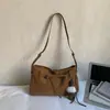 Bolsa Tote Vintage Grande Capacidade em Camurça Transfronteiriça para Mulheres, Novo Modelo de Outono, Bolsa de Mão Tendência de Nicho de Alto Padrão para o Dia a Dia