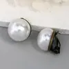 Brincos de Pérola Estilo Francês Modernos, Luxo Acessível e Brincos de Pérola Estilo Hong Kong Retrô de Alta Qualidade, Brincos Sem Furo para Venda por Atacado