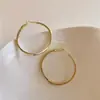 2026 Novos Brincos de Argola de Alta Qualidade Preto Metálico com Cravejados de Diamante, Brincos de Tarraxa Versáteis Estilo Europeu e Americano Ins, Acessório Popular de Alta Qualidade