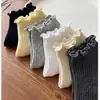 Calcetines cortos de encaje con volantes para mujer, calcetines de canalé de corte bajo de color liso, calcetines versátiles estilo japonés para niñas, suministro al por mayor