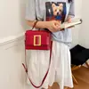 Bolsa quadrada pequena retrô da moda estilosa bolsa de ombro única casual sensação de luxo leve para ir ao trabalho bolsa de mão estilosa e moderna