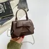 Bolso de moño elegante de alta calidad para mujer, bolso cruzado versátil de nueva moda, bolso cuadrado pequeño de color liso para llevar en la mano para salir