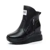 Botas Casuais Martin Curtas Femininas Outono/Inverno 2025 Novo Estilo Forradas com Lã Aumentadoras de Altura Antiderrapantes Planas com Solado Grosso de Salto Alto